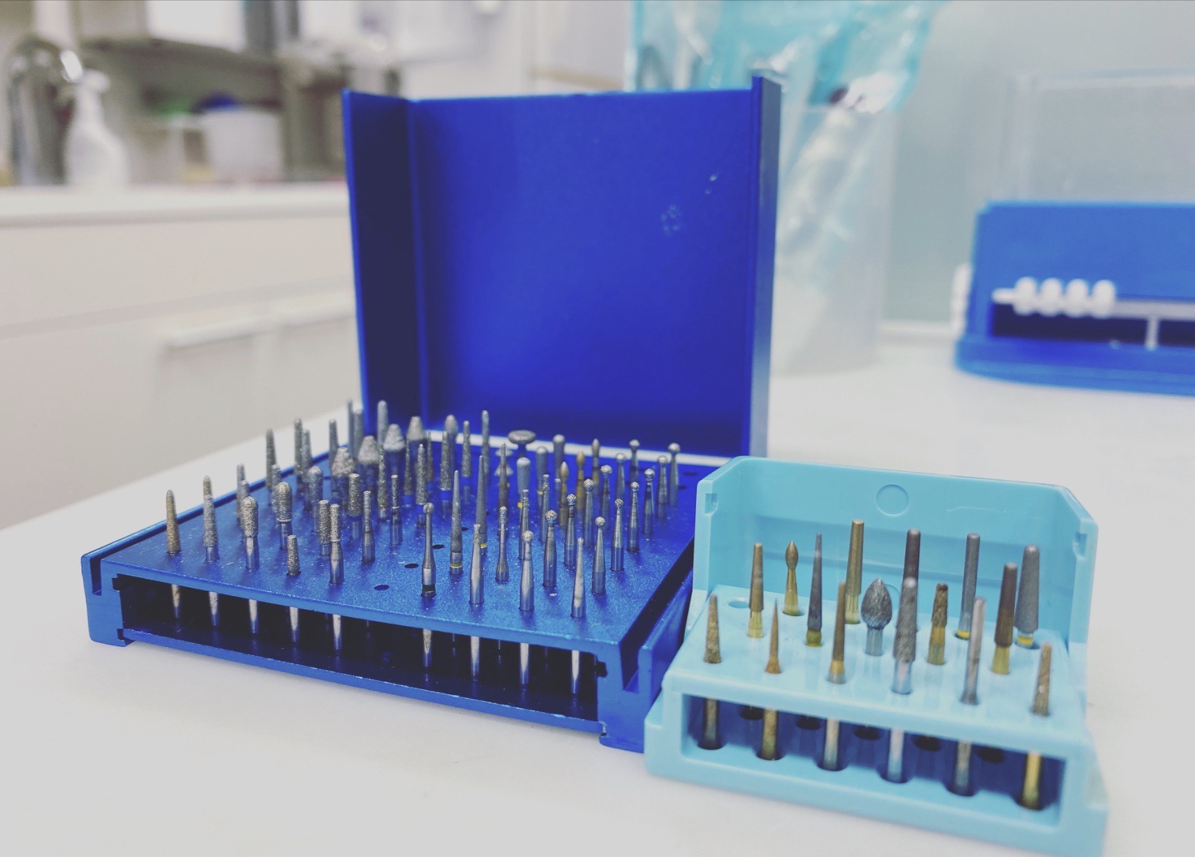 綾瀬（葛飾区小菅・堀切）の歯医者、あやせ ほりきり中央歯科口腔機能クリニックの保険診療で行う精密根管治療